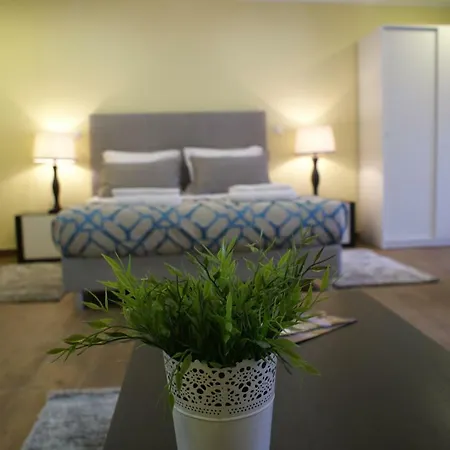 Downtown Flats Apartment *