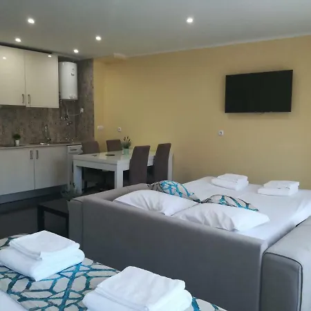 شقة Downtown Flats *